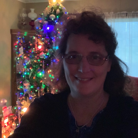 Meet your Posher, Davalynn - Picture 1 of 1